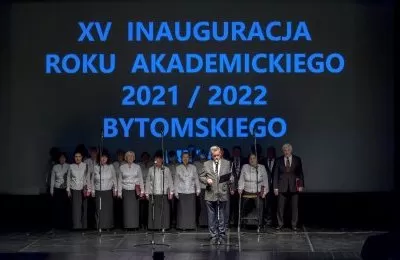 Słuchacze Uniwersytetu III Wieku zainaugurowali r